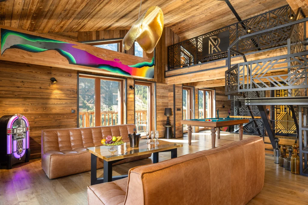 Salon street art du Chalet Raven à Tignes