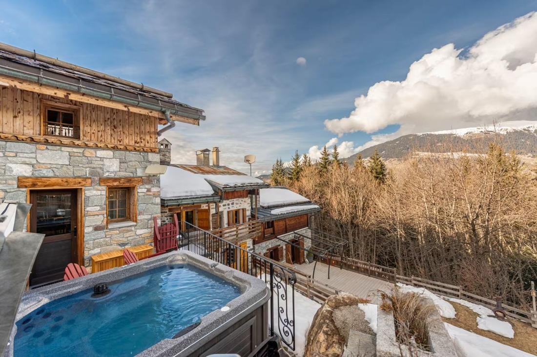 Le Chalet Chocolat et son jacuzzi, à Courchevel